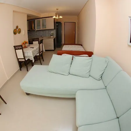 Erti's Appartamento Sarandë